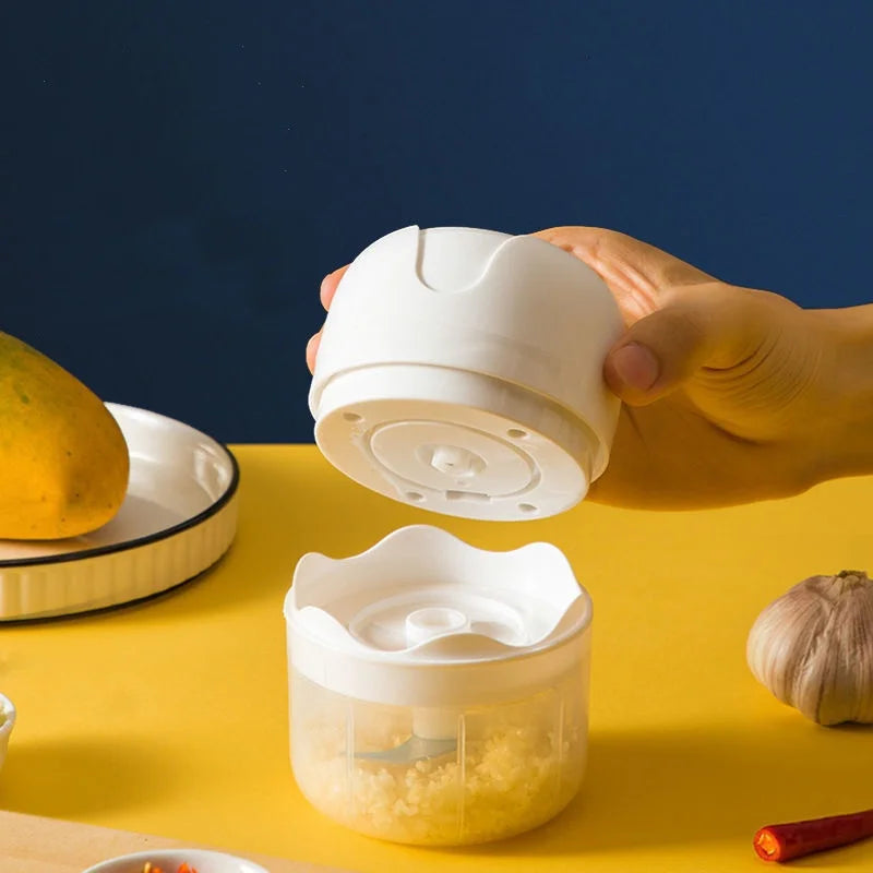 ⚡ Mini Processador de Alimentos Portátil Elétrico 250ML USB com 3 Lâminas em Aço Inoxidável Bivolt ⚡