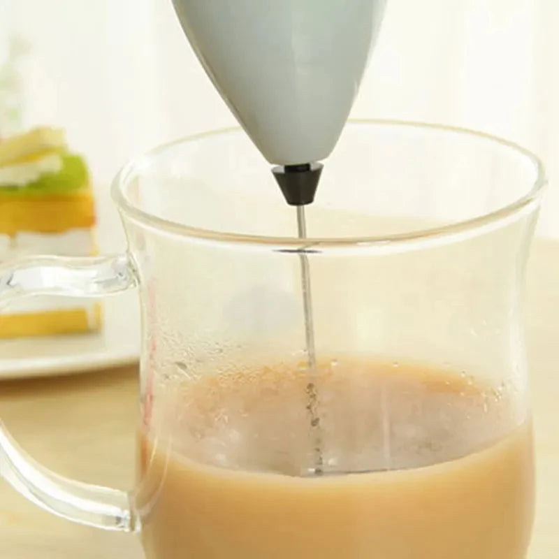 ⚡ Mini Liquidificador Elétrico Portátil – Batedor Manual de Leite e Bebidas ⚡