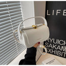 Classic Black Shoulder Bag – Bolsa Feminina Retrô e Versátil