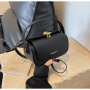 Classic Black Shoulder Bag – Bolsa Feminina Retrô e Versátil