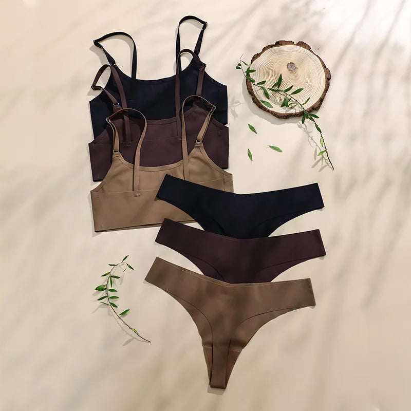 Conjunto Lingerie Sem Bojo e Costura