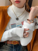 Suéter Feminino Gola Alta Retro com Forro de Veludo – Inverno 2025