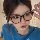 Óculos Estiloso Feminino - Moderno e Elegante - Invista em você.