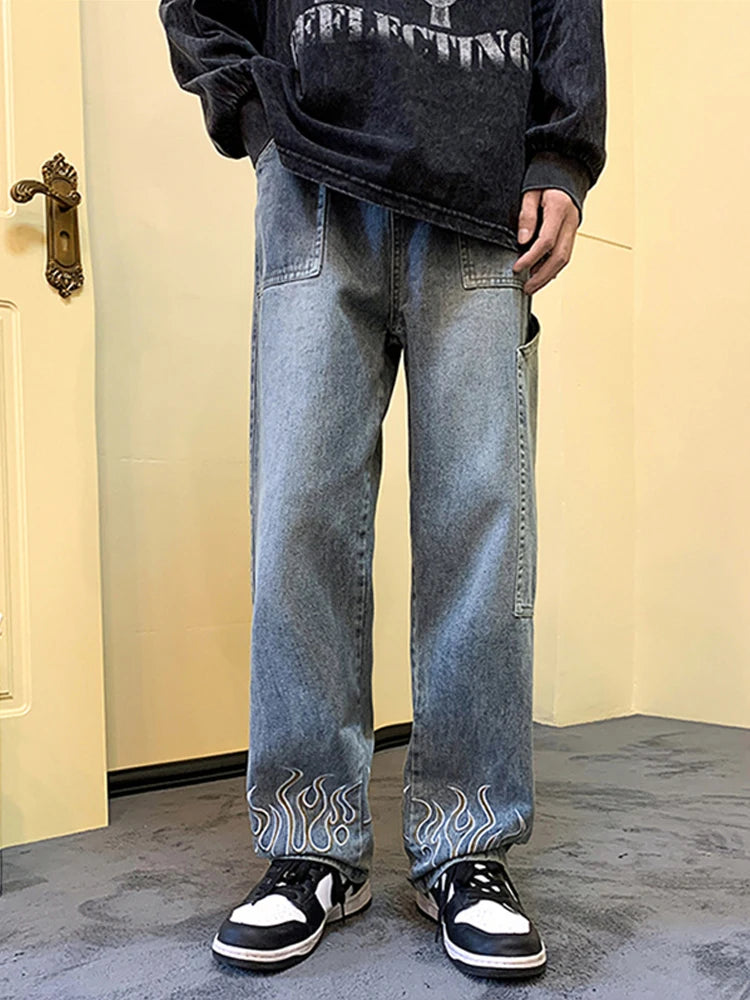 Calça Jeans Masculina Oversized Bordado Chamas 2025